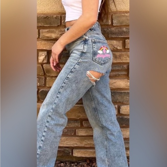 Playboy x Pac Sun Denim - Playboy Bunny '90s Over the Rainbow Boyfriend High Rise Ripped Butt Jeans